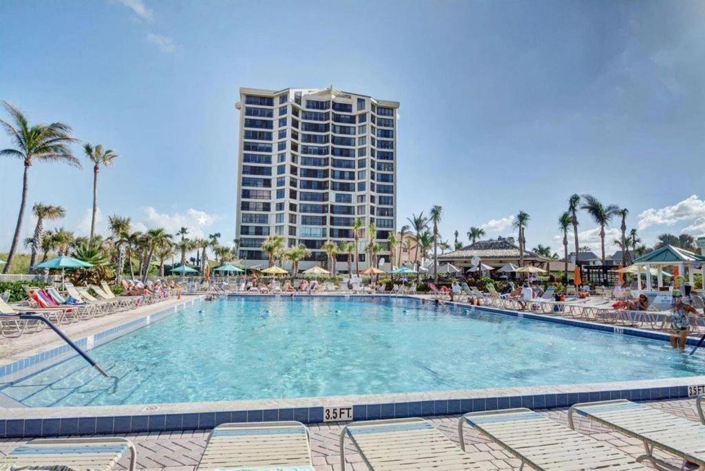Excellent Beach Front Community, Golf Course, Tennis, Sunny Weather Year Round! Fort Pierce Buitenkant foto