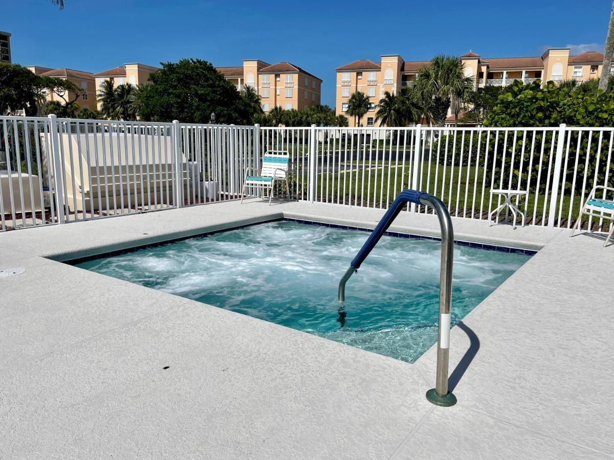 Excellent Beach Front Community, Golf Course, Tennis, Sunny Weather Year Round! Fort Pierce Buitenkant foto
